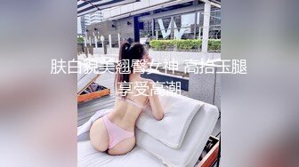 【新片速遞 】&nbsp;&nbsp;美眉 在沙发上抱着双腿被无套爆菊花 屁眼都操出了大洞洞 姿势还蛮享受 看来经常插习惯了 [84MB/MP4/01:54]