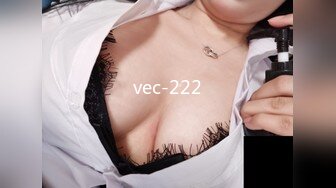 [MP4/1.23G]【民国M1.22】极品骚女带黑牛做饭勾引眼镜男操b超淫荡