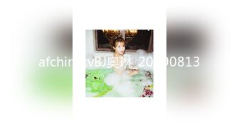 《硬核?精品》万人求档OnlyFans百万粉丝极品反差婊【INS】著名时装模特CHANE.UZI所有付费视频身材爆炸