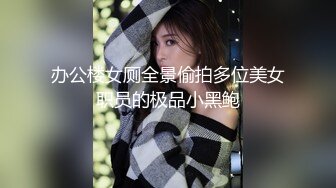 发骚小仙女奶子比心撅着屁股给狼友看，淫水多多特写展示