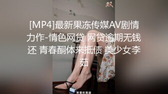 商场洗手间上演四脚兽自拍