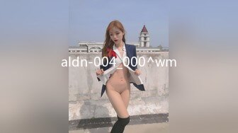 小鲜肉2个小姨子看姐夫和姐姐草得爽 要求3个一块玩对白清晰[MP4/137MB]